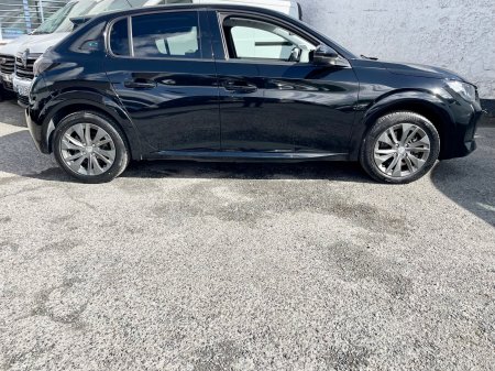 2023 Peugeot 208 - photo 12