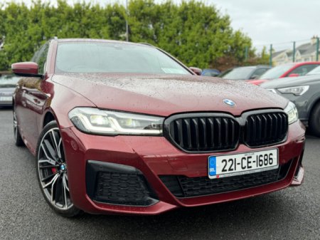 2022 BMW 5-Series - photo 2