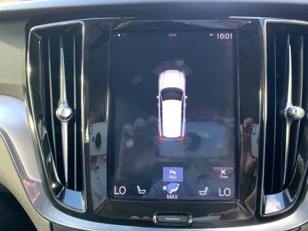 2020 Volvo V60 - photo 23