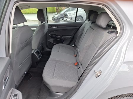 2024 Volkswagen Golf - photo 10