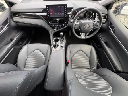 2021 Toyota Camry - photo 5