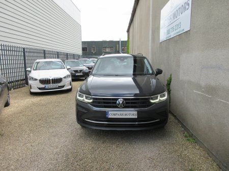 2022 Volkswagen Tiguan - photo 19