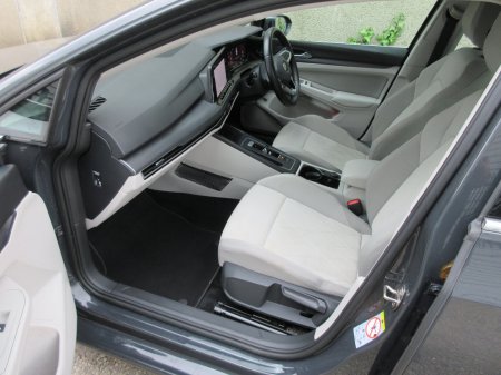 2022 Volkswagen Golf - photo 13