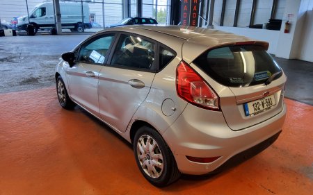 2013 Ford Fiesta - photo 4