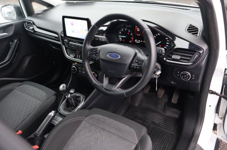 2020 Ford Fiesta - photo 10