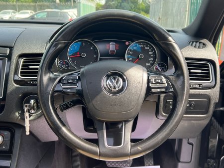 2018 Volkswagen Touareg - photo 17