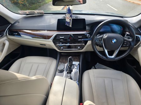 2019 BMW 5-Series - photo 10