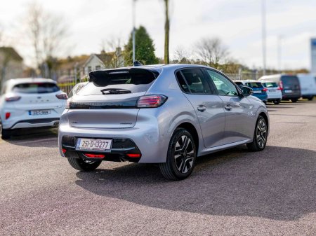 2025 Peugeot 208 - photo 18