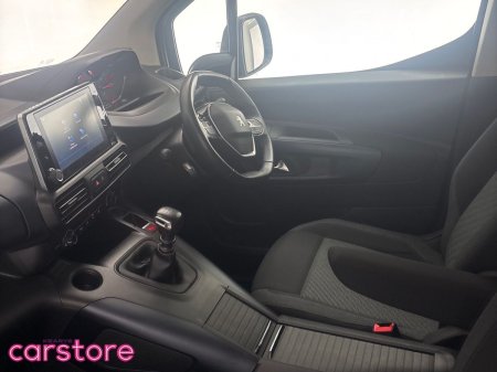 2021 Peugeot Rifter - photo 12