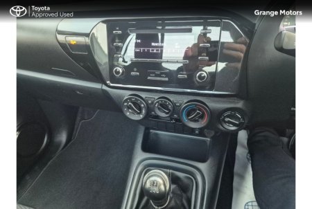2023 Toyota Hilux - photo 8
