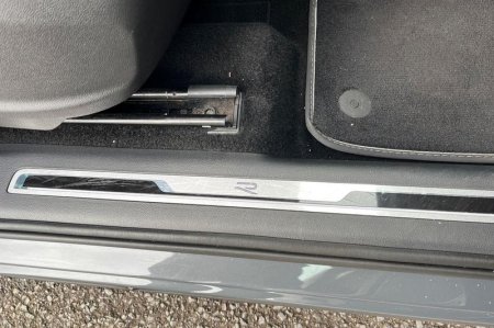 2020 Volkswagen Tiguan - photo 33