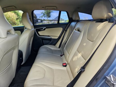 2016 Volvo V60 - photo 21