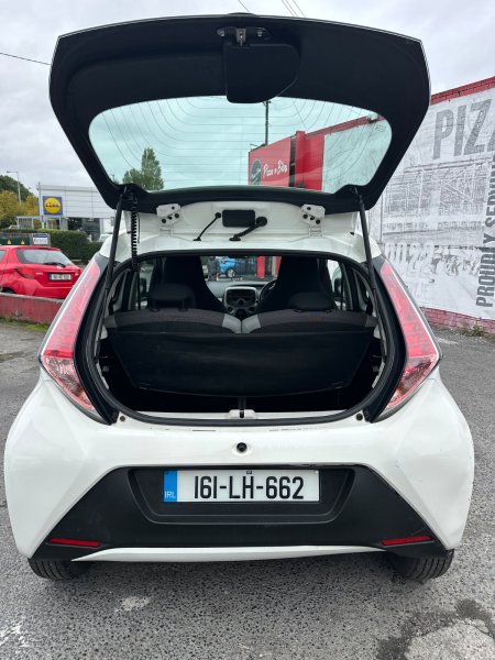 2016 Toyota Aygo - photo 25