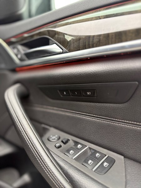 2018 BMW 5-Series - photo 7