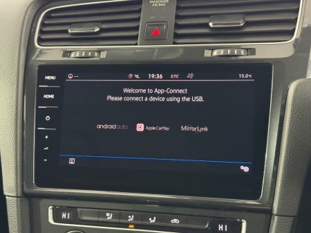 2020 Volkswagen Golf - photo 26