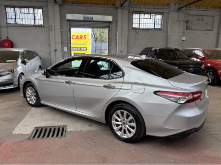2020 Toyota Camry - photo 11