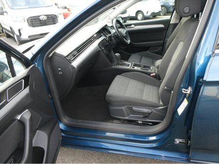 2021 Volkswagen Passat - photo 13