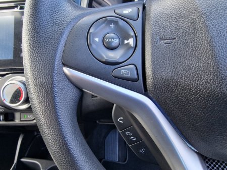 2016 Honda Jazz - photo 17