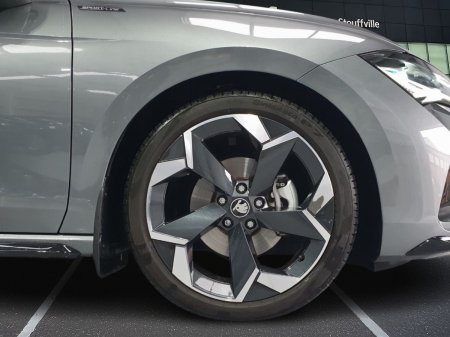 2025 Skoda Superb - photo 8