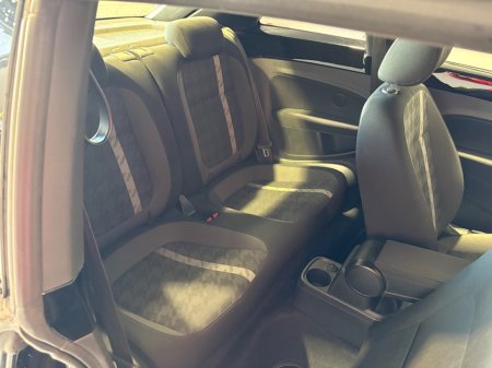 2017 Volkswagen Beetle - photo 10