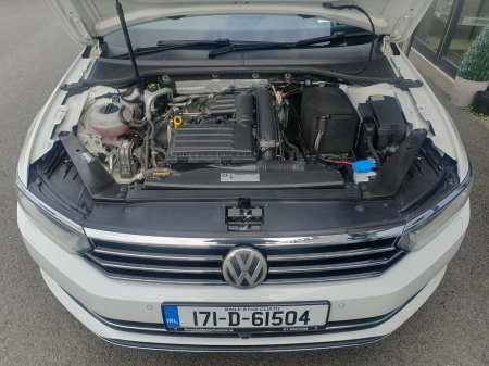 2017 Volkswagen Passat - photo 25