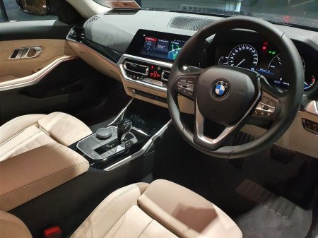 2021 BMW 3-Series - photo 6