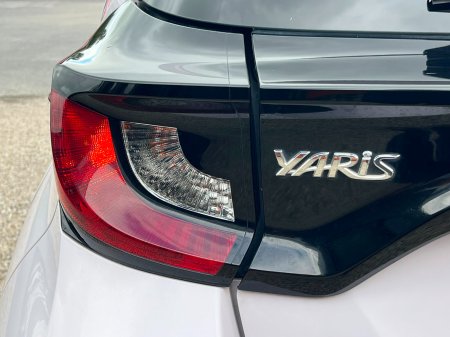 2020 Toyota Yaris - photo 19