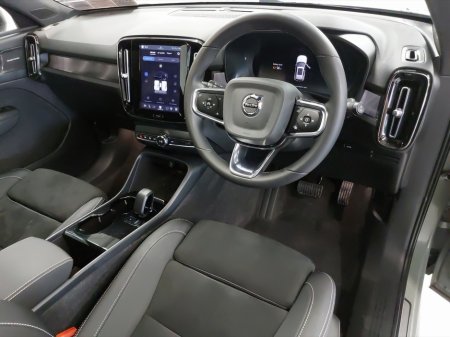 2022 Volvo XC40 - photo 11