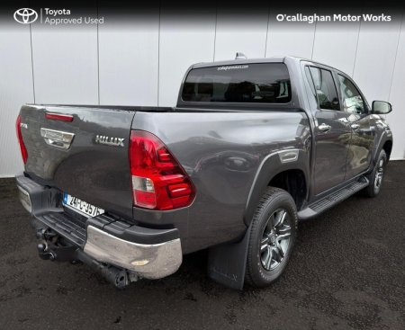 2024 Toyota Hilux - photo 2