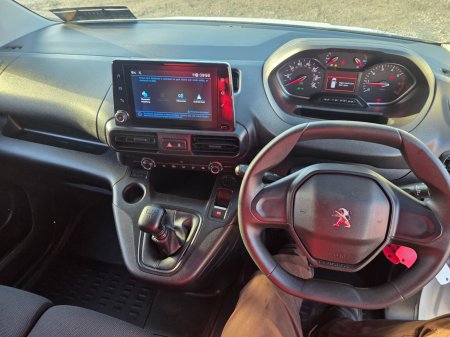 2022 Peugeot Partner - photo 9