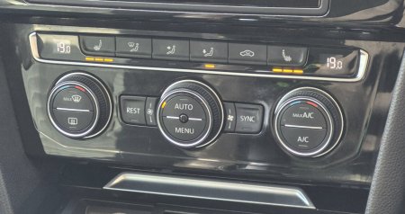 2017 Volkswagen Passat - photo 25