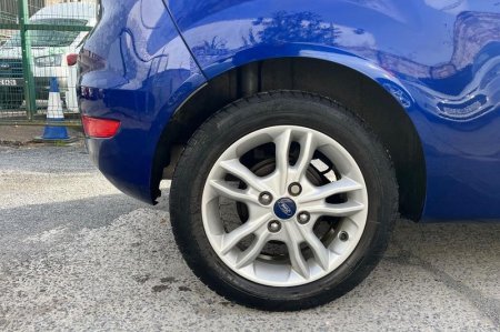2017 Ford Fiesta - photo 8