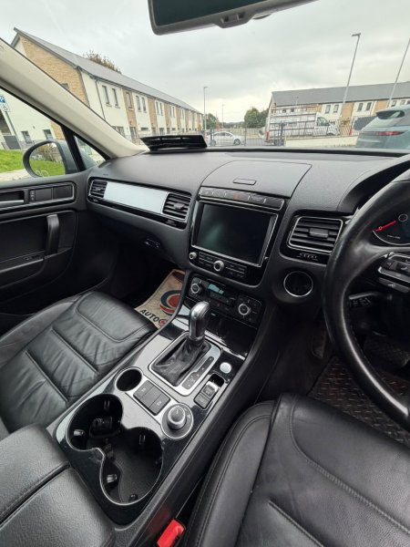 2016 Volkswagen Touareg - photo 6