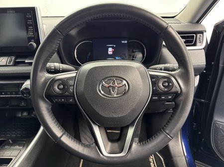 2022 Toyota RAV4 - photo 13