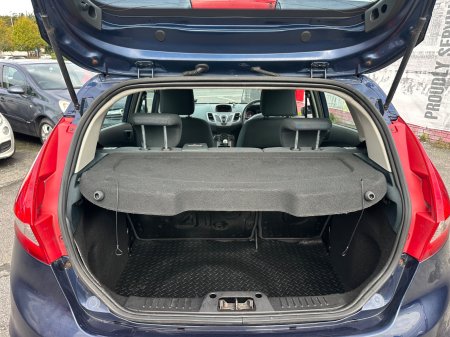 2011 Ford Fiesta - photo 19