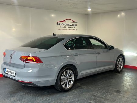 2022 Volkswagen Passat - photo 11