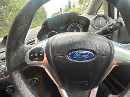 2014 Ford Fiesta - photo 11