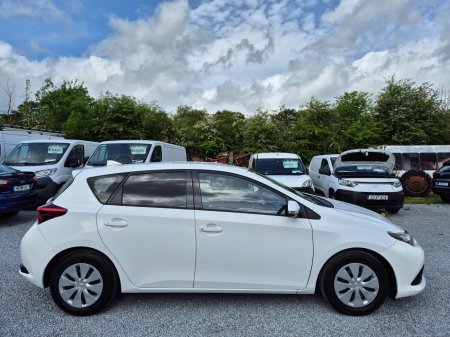 2017 Toyota Auris - photo 5