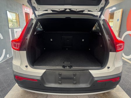 2021 Volvo XC40 - photo 7