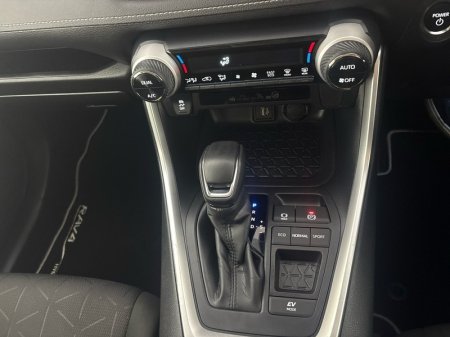 2024 Toyota RAV4 - photo 11
