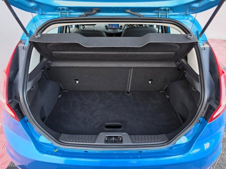 2016 Ford Fiesta - photo 17