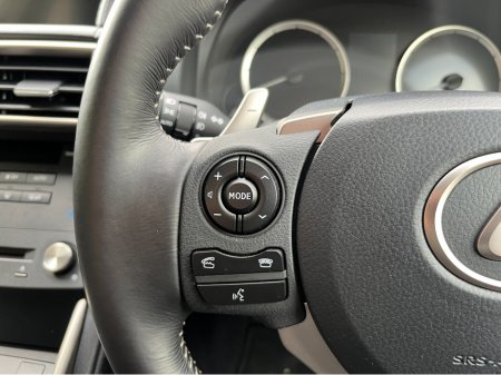 2015 Lexus IS - photo 22