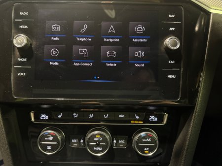 2020 Volkswagen Passat - photo 19