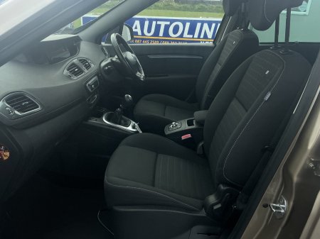 2016 Renault Grand Scenic - photo 14