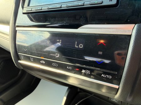 2017 Honda Fit - photo 16