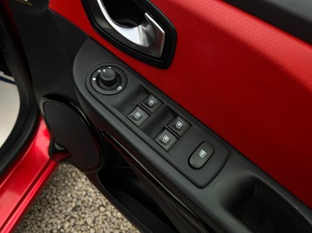 2016 Renault Clio - photo 18