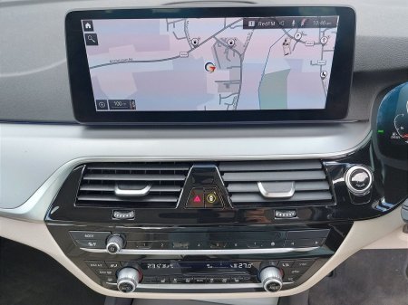 2021 BMW 5-Series - photo 19