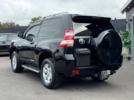 2017 Toyota Land Cruiser - photo 7