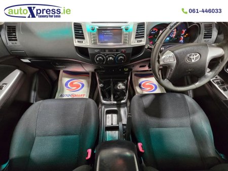 2016 Toyota Hilux - photo 4