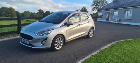 2018 Ford Fiesta - photo 2